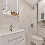 Zhelyazkova Sunny 2br Апартамент Варна