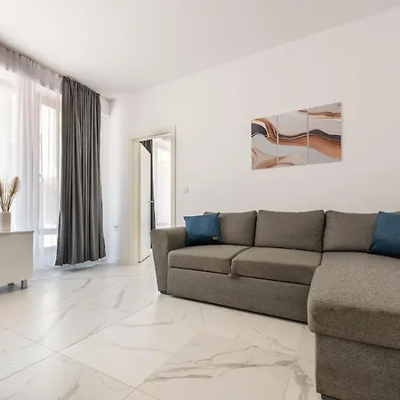 Zhelyazkova Sunny 2br * Варна