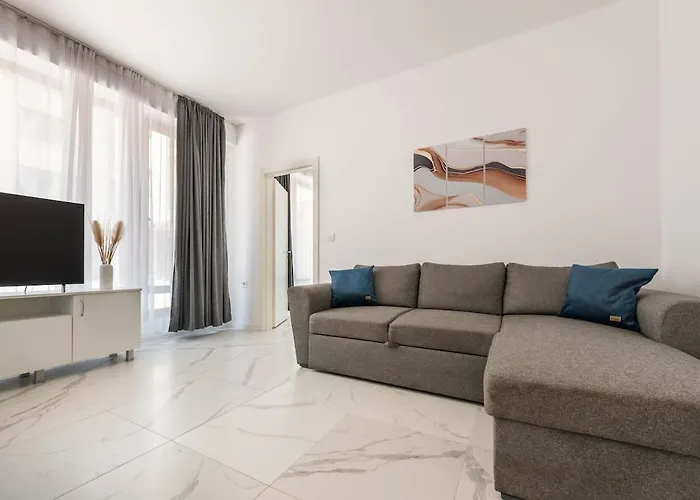 Zhelyazkova Sunny 2br * Варна